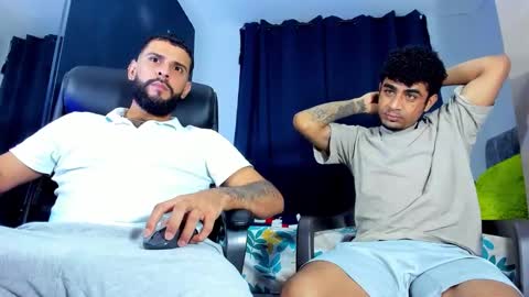 dcollins_ online show from November 27, 2025, 9:17 pm