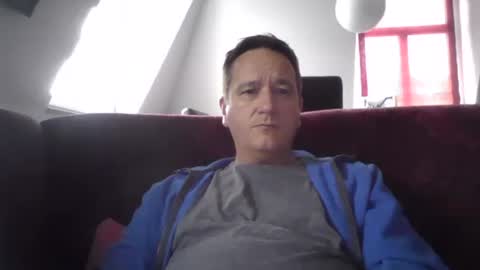 Play with me while I watch you german handsome squirtlover love small girls small tits big clit cut c2c shaved online show from April 21, 2026, 8:09 am