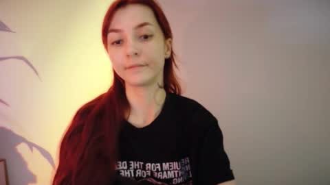 Snapshot of dead_girll chatting on April 24, 2026, 11:18 pm freak online show from April 24, 2026, 11:18 pm