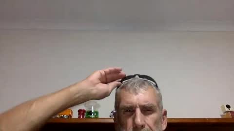 deanofflove2210 online show from January 13, 2025, 7:54 am