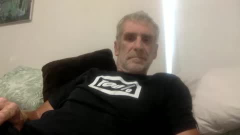 deanofflove221000 online show from November 23, 2025, 6:24 am