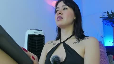 dearmilu28 online show from June 2, 2026, 7:27 pm