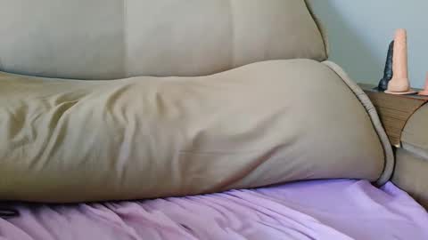 debbie7h online show from November 11, 2025, 6:52 pm