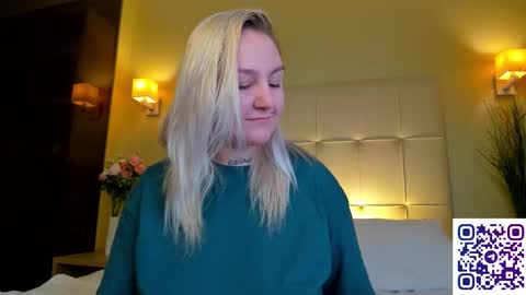 Snapshot of debbie_taylor chatting on October 11, 2025, 5:11 pm Debbie Mon Tue Fri Sun Sat GMT 3 1000am - 0400pm  online show from October 11, 2025, 5:11 pm