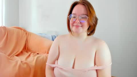 Snapshot of debbiewood chatting on May 23, 2026, 5:12 am DeboraDebbieDee online show from May 23, 2026, 5:12 am