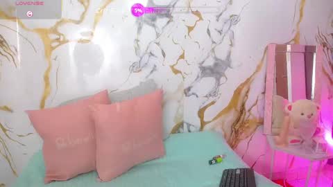 deborahstorm online show from June 6, 2026, 1:49 pm