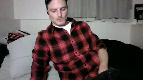 Dee4dayz online show from April 25, 2026, 4:04 am