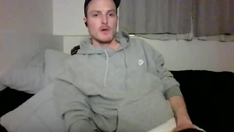 Dee4dayz online show from April 27, 2026, 1:36 am