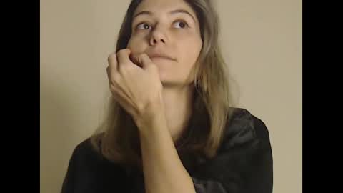 Deelightfull online show from February 3, 2025, 4:31 pm