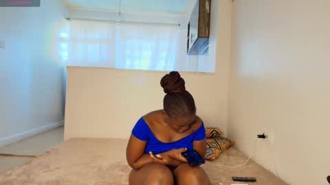 Dee online show from April 1, 2026, 5:19 am