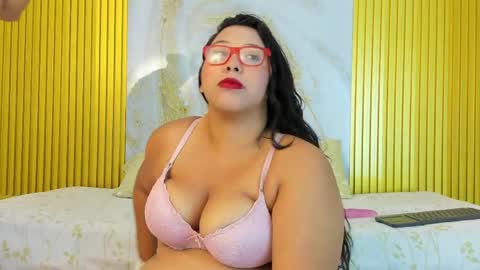 deepandcurvy online show from April 11, 2026, 12:09 pm
