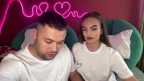 deeplookscouple online show from September 18, 2025, 11:12 am