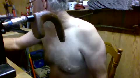 Snapshot of deepthroat227 chatting on December 15, 2024, 9:42 pm Deepthroat My Big Dildos online show from December 15, 2024, 9:42 pm