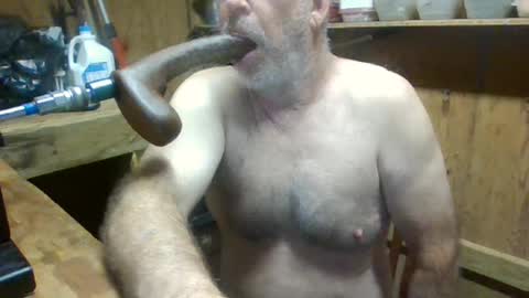 Snapshot of deepthroat227 chatting on September 30, 2025, 12:32 pm Deepthroat My Big Dildos online show from September 30, 2025, 12:32 pm