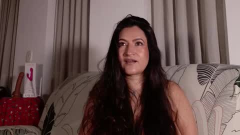 Snapshot of deesseluxure_ chatting on February 21, 2026, 6:58 am Andre online show from February 21, 2026, 6:58 am