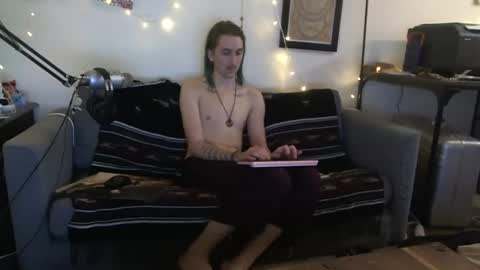 definatelyvegan online show from January 15, 2026, 5:56 am