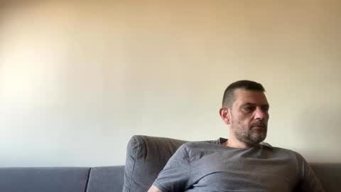 Defloy online show from November 14, 2025, 11:20 am