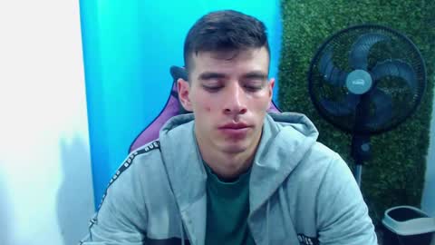 Snapshot of deiby_baby chatting on December 30, 2024, 3:03 am DEIBY online show from December 30, 2024, 3:03 am