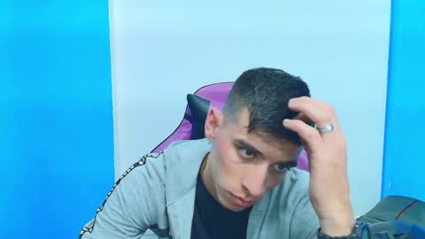 Snapshot of deiby_baby chatting on March 5, 2025, 10:54 pm DEIBY online show from March 5, 2025, 10:54 pm