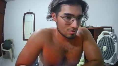 Snapshot of deividellobo chatting on November 24, 2025, 10:42 pm deividellobo online show from November 24, 2025, 10:42 pm