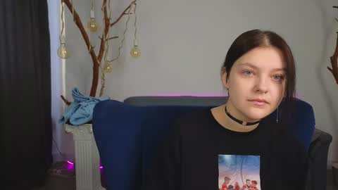 deliaeffy online show from March 21, 2026, 1:48 pm