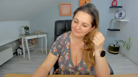 DeliciousLolly online show from February 7, 2025, 7:40 am