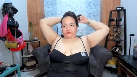 delightfulcurvy online show from February 10, 2025, 2:48 pm