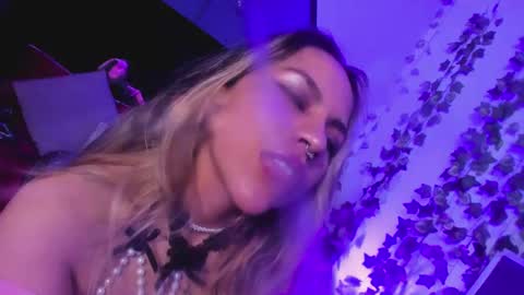 della online show from September 26, 2025, 8:57 pm