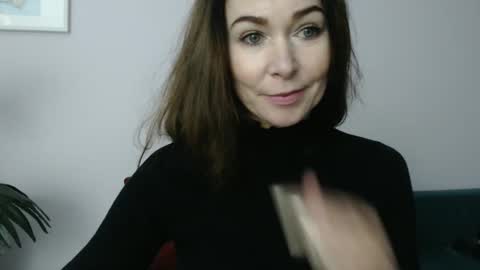 delilah_sweet online show from February 11, 2025, 6:01 pm