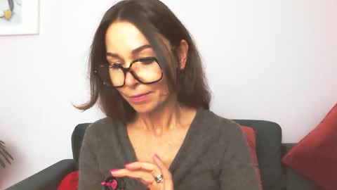 delilah_sweet online show from September 29, 2025, 3:17 pm