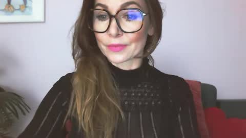 delilah_sweet online show from April 16, 2026, 2:18 pm