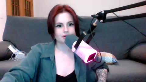 dellacrush_ online show from March 9, 2025, 9:14 pm