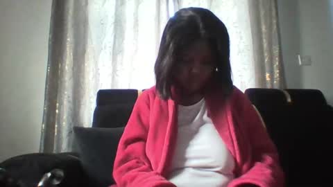 Snapshot of dellarine517299 chatting on January 19, 2026, 6:28 am dellarine517299 online show from January 19, 2026, 6:28 am