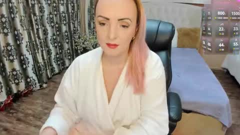 Snapshot of dellicioussepussy chatting on October 2, 2025, 8:49 pm Mire online show from October 2, 2025, 8:49 pm