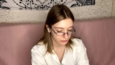 Sia online show from January 8, 2026, 12:18 pm