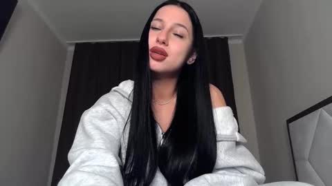 Snapshot of delly_love chatting on October 10, 2025, 10:31 pm delly_love online show from October 10, 2025, 10:31 pm
