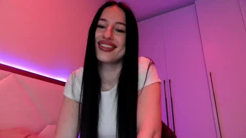 delly_love online show from April 14, 2026, 7:53 pm