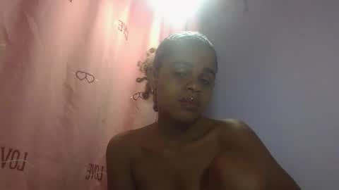 delphine online show from April 9, 2026, 1:38 am