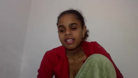 delphine online show from June 8, 2026, 1:11 pm