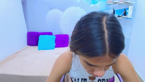 DEMI online show from September 17, 2025, 11:23 am