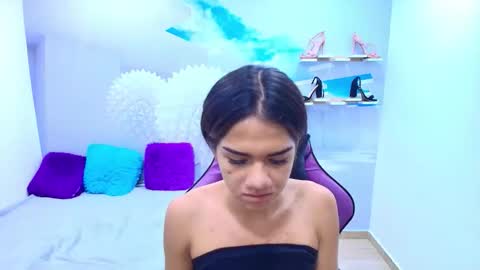 DEMI online show from October 9, 2025, 11:19 am