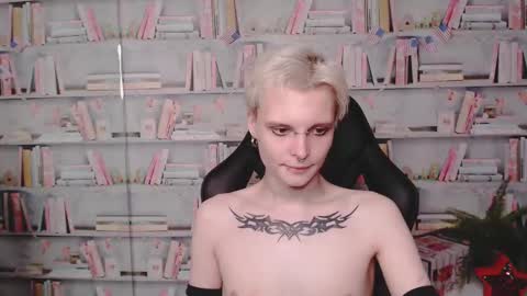 Snapshot of demianenglen chatting on March 3, 2025, 2:47 am demianenglen online show from March 3, 2025, 2:47 am