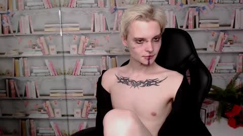 Snapshot of demianenglen chatting on March 12, 2025, 4:08 am demianenglen online show from March 12, 2025, 4:08 am