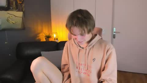 Snapshot of demianenglen chatting on March 28, 2026, 8:52 pm demianenglen online show from March 28, 2026, 8:52 pm