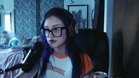 Snapshot of demongf chatting on October 11, 2025, 9:24 pm Demoness Mina online show from October 11, 2025, 9:24 pm