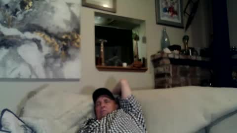 Snapshot of demuswatch chatting on June 10, 2026, 7:40 am demus and Abby online show from June 10, 2026, 7:40 am