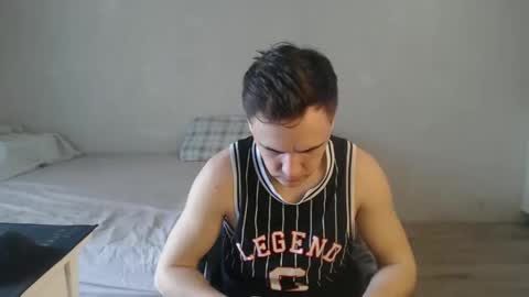 den4ik_sport online show from April 9, 2026, 7:14 am