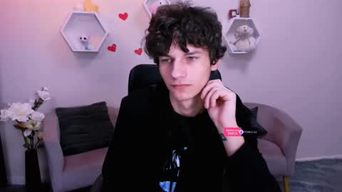 Snapshot of den_rich chatting on March 11, 2025, 10:29 am Den online show from March 11, 2025, 10:29 am