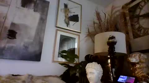 Snapshot of denboisvin2043 chatting on February 6, 2025, 12:05 pm denboisvin2043 online show from February 6, 2025, 12:05 pm