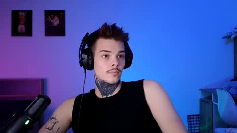 Denis online show from November 21, 2025, 6:28 pm